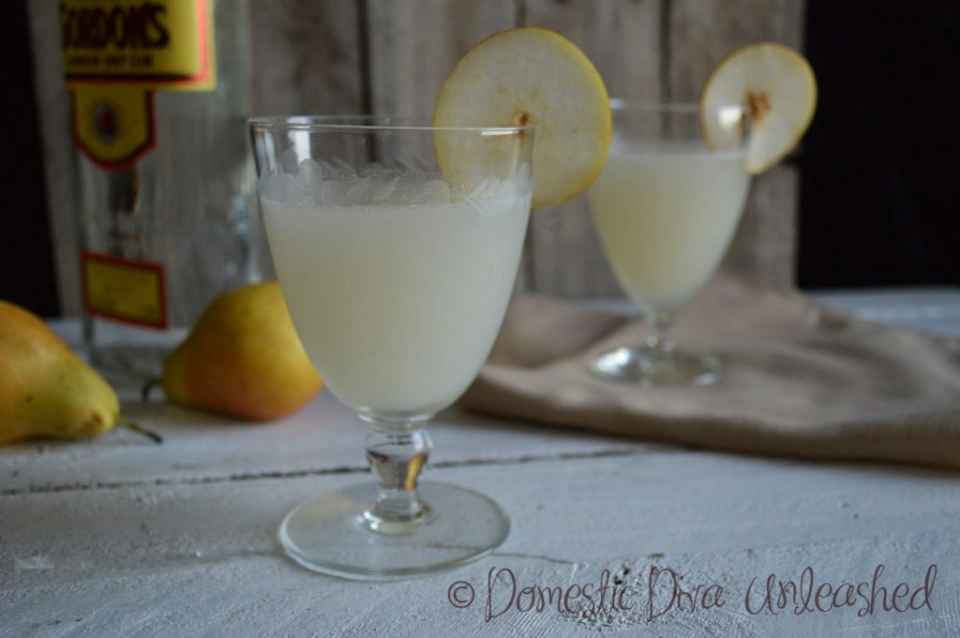 Domestic-Diva-Gin-Pear-Cocktails-1024x681
